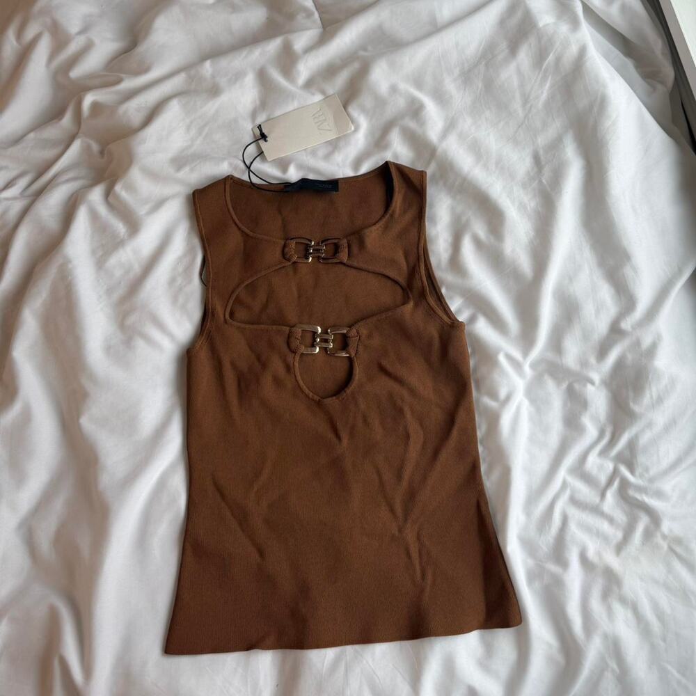 NWT Zara Brown Cut Out Knit Top w Metal Detail XS